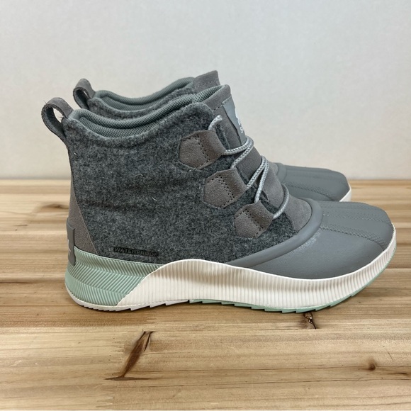 Sorel Shoes - NEW Sorel Out N About III Classic Waterproof Rain Duck boot womens 7.5 Grey Mint